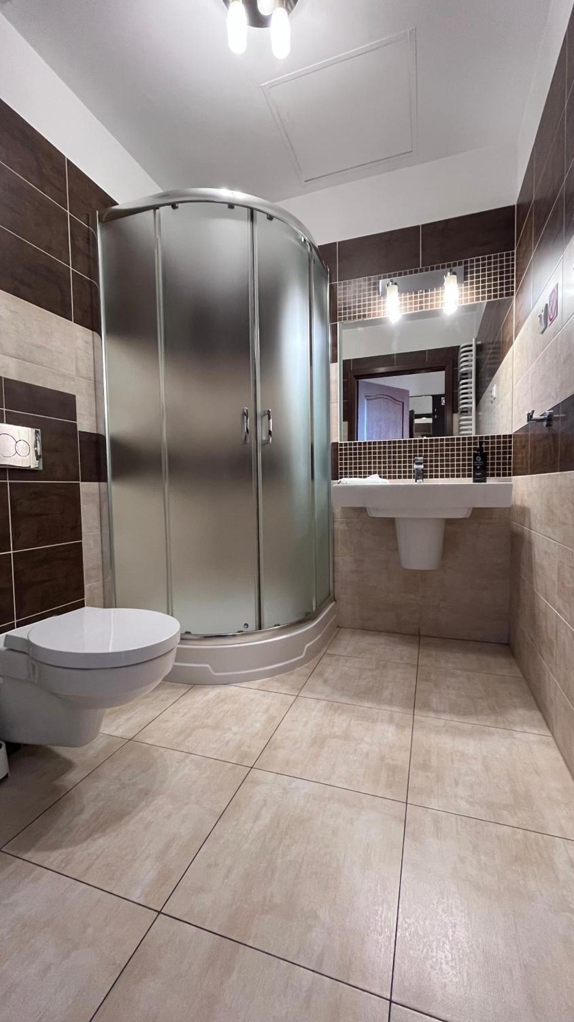 Neptun Hotell Legnica Exteriör bild